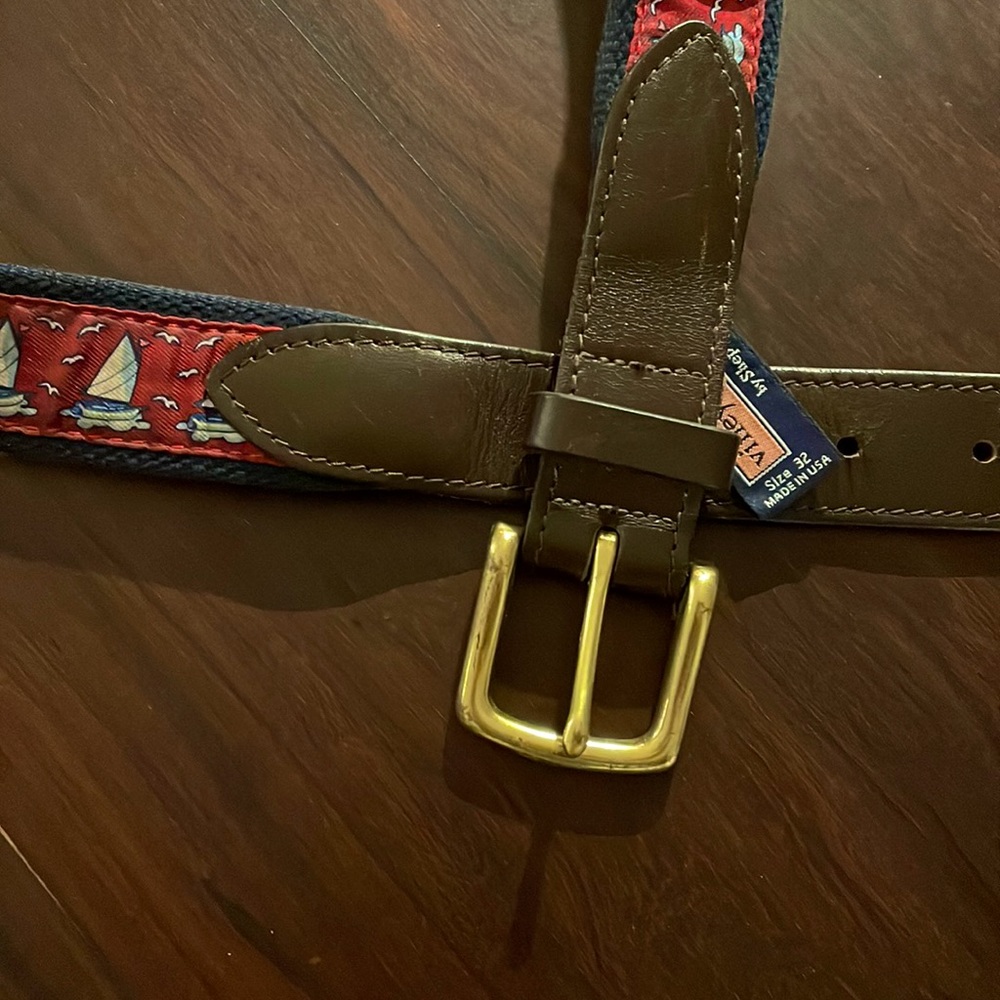 Vineyard Vines red sailboat belt